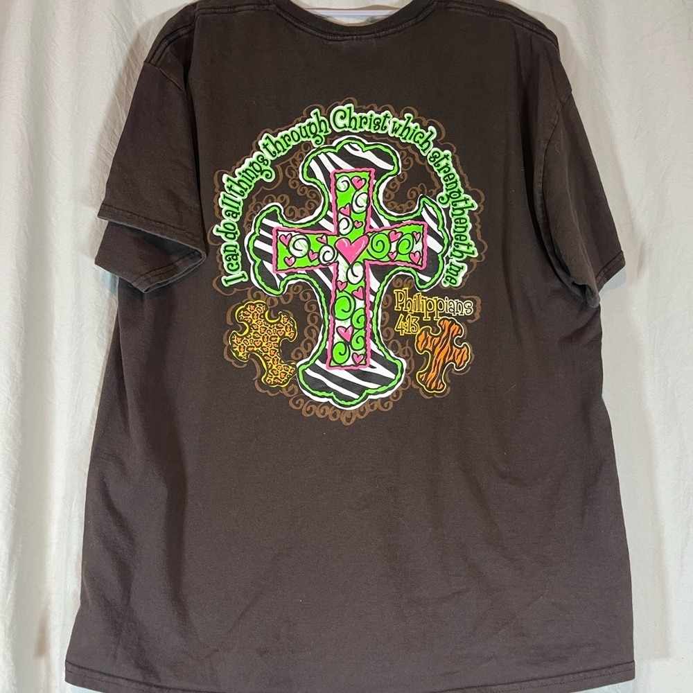 Gildan Philippians 4:13 Christian Cross Graphic T-Shirt Brown Neon XL